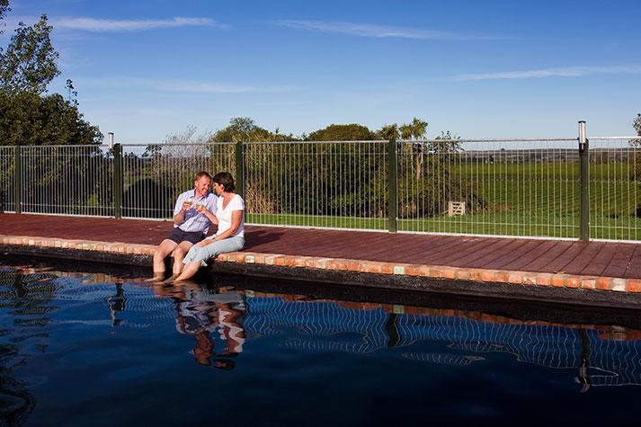Отель Ugbrooke Country Estate Lower Dashwood Экстерьер фото